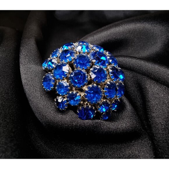 Vintage 1960s WARNER Signed Blue Rhinestone Brooch - Picture 3 of 6